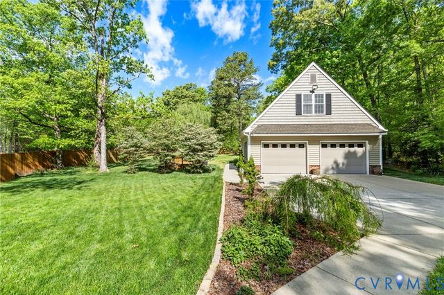 9006 Shawonodasee Rd, Chesterfield, VA 23832