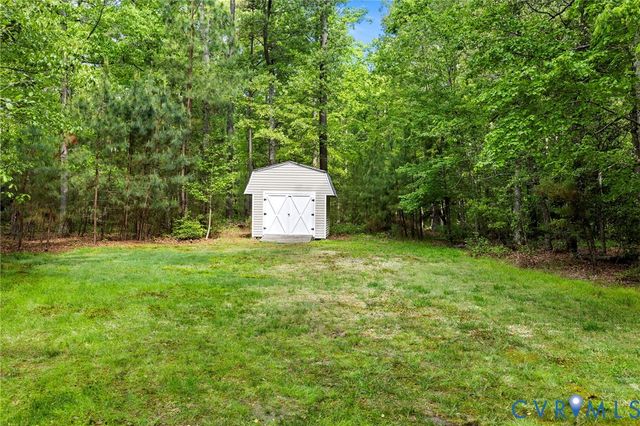 9006 Shawonodasee Rd, Chesterfield, VA 23832