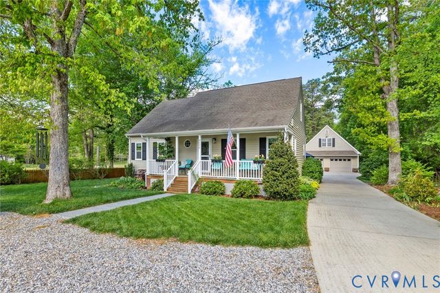 9006 Shawonodasee Rd, Chesterfield, VA 23832