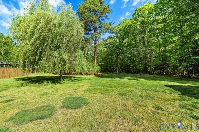 9006 Shawonodasee Rd, Chesterfield, VA 23832