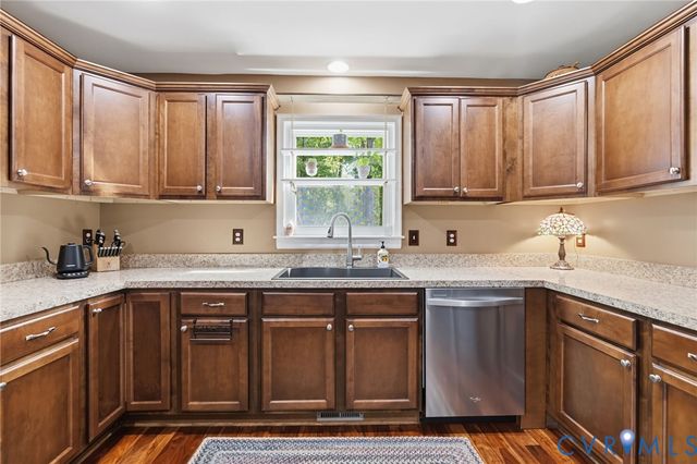 9006 Shawonodasee Rd, Chesterfield, VA 23832
