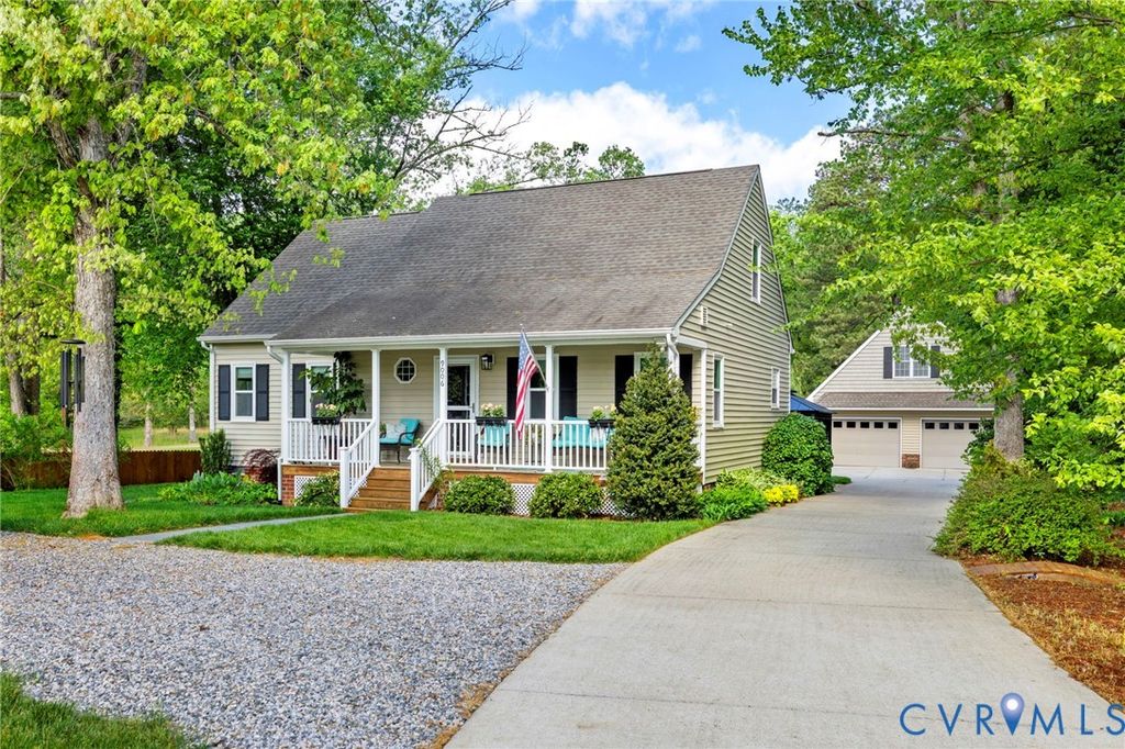 9006 Shawonodasee Rd, Chesterfield, VA 23832