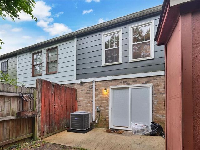 780 Glynn Oaks Drive, Clarkston, GA 30021