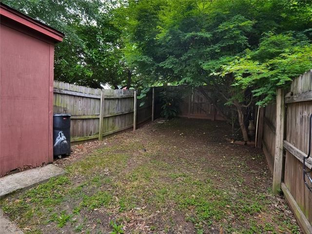 780 Glynn Oaks Drive, Clarkston, GA 30021