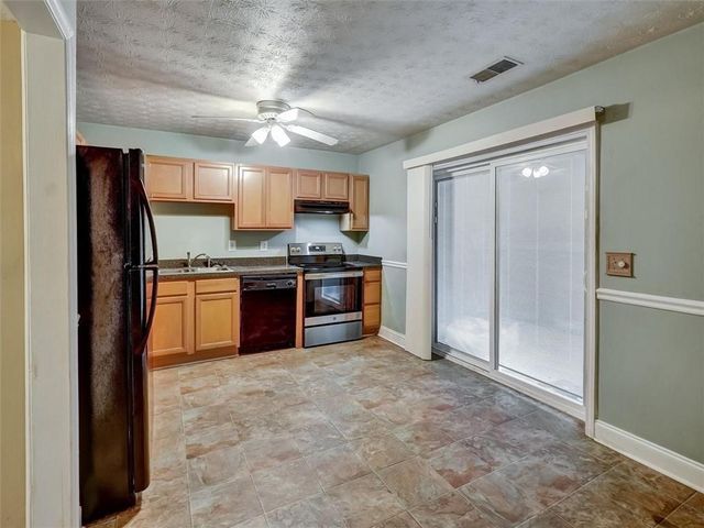 780 Glynn Oaks Drive, Clarkston, GA 30021