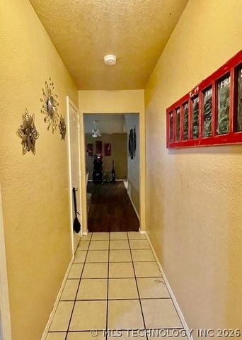 1608 W Lansing Street, Broken Arrow, OK 74012