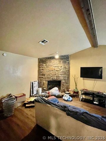 1608 W Lansing Street, Broken Arrow, OK 74012