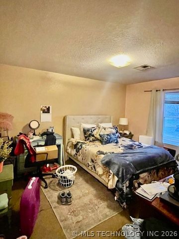 1608 W Lansing Street, Broken Arrow, OK 74012