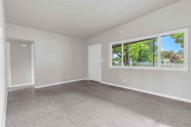 1712 TALLAHASSEE DRIVE, Daytona Beach, FL 32117