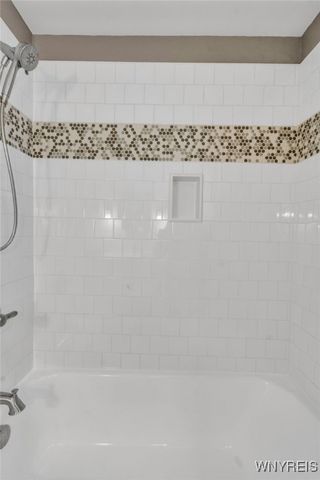 21 Campbell Avenue, Buffalo, NY 14216