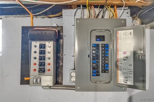 21 Campbell Avenue, Buffalo, NY 14216