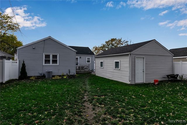 21 Campbell Avenue, Buffalo, NY 14216