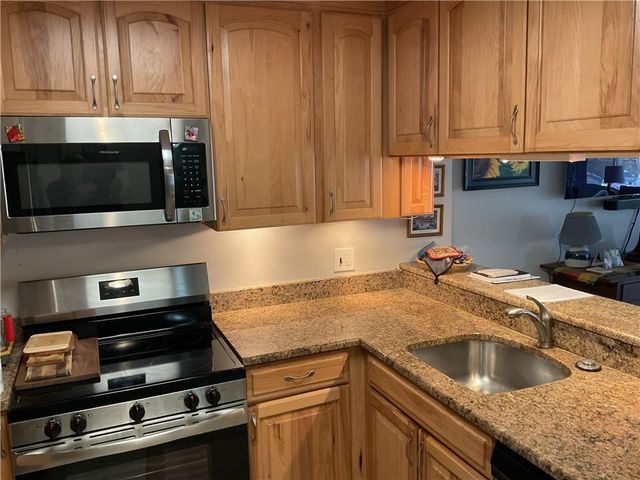 1800 Clairmont Lake 223, Decatur, GA 30033