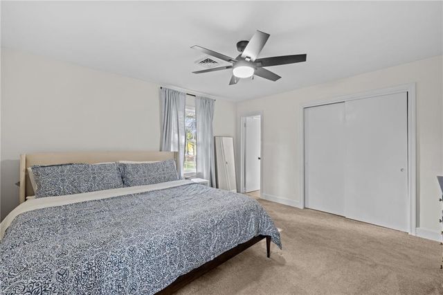 5833 Hawthorne LN, Portsmouth, VA 23703