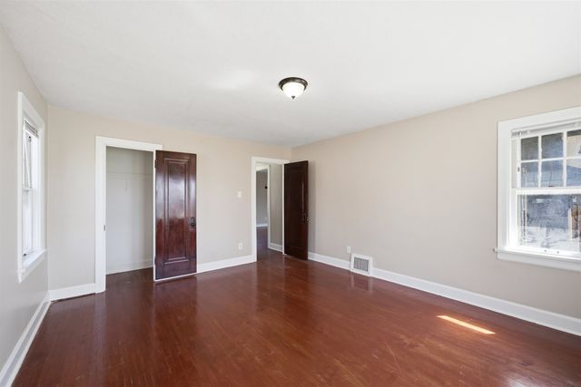 1511 W Haskell St, Wichita, KS 67213