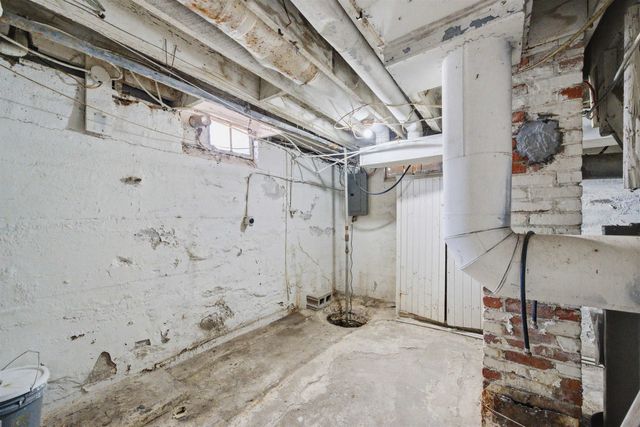 1511 W Haskell St, Wichita, KS 67213