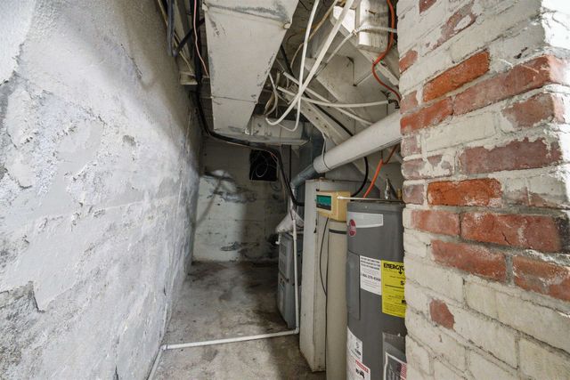 1511 W Haskell St, Wichita, KS 67213