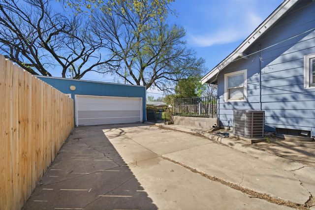 1511 W Haskell St, Wichita, KS 67213