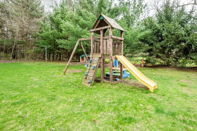 57601 70th Street, Hartford Twp, MI 49057