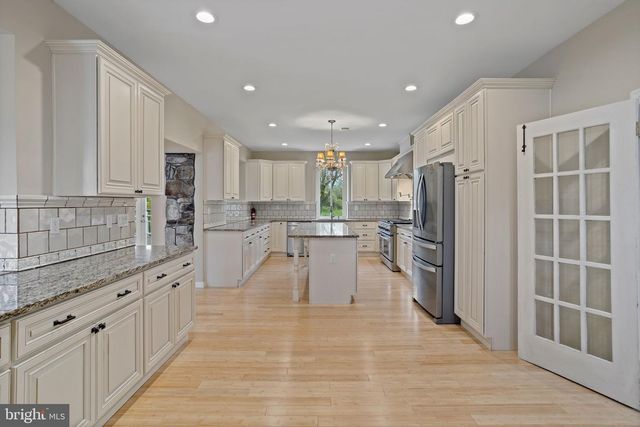 1790 FRIEDENSVILLE RD, Bethlehem, PA 18015