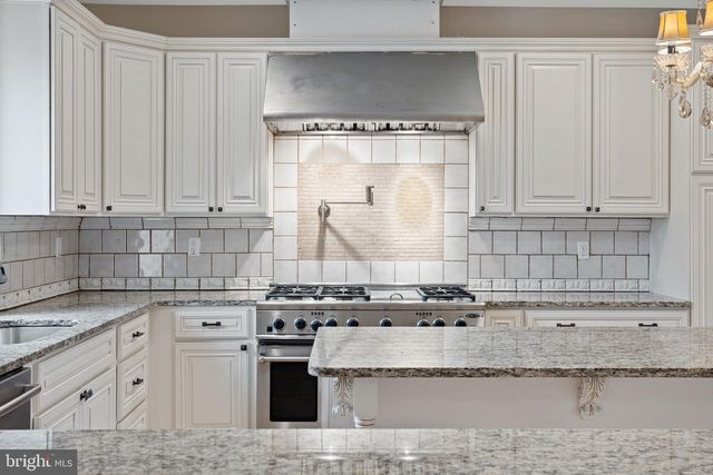 1790 FRIEDENSVILLE RD, Bethlehem, PA 18015