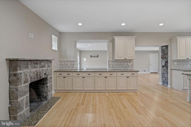 1790 FRIEDENSVILLE RD, Bethlehem, PA 18015