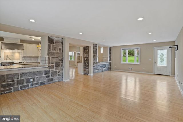 1790 FRIEDENSVILLE RD, Bethlehem, PA 18015