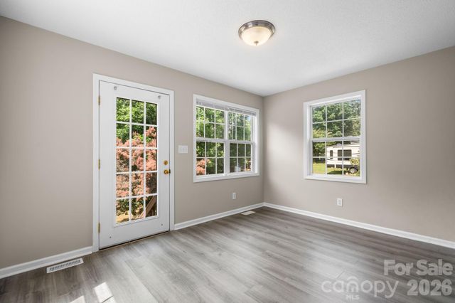 4967 Addison Lane, Hickory, NC 28601