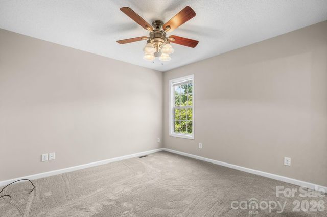 4967 Addison Lane, Hickory, NC 28601