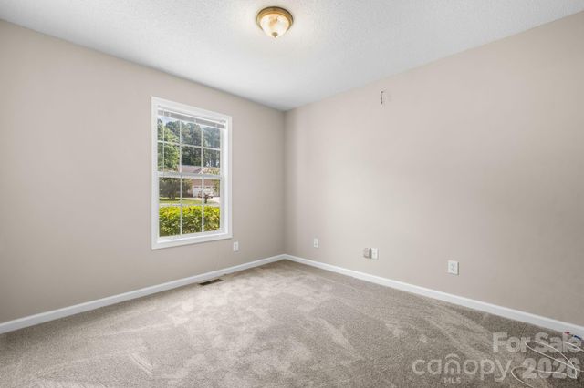 4967 Addison Lane, Hickory, NC 28601