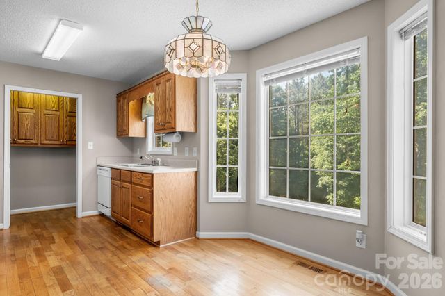 4967 Addison Lane, Hickory, NC 28601