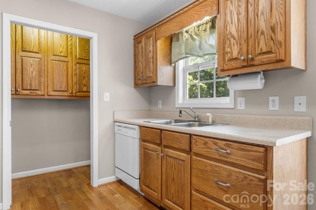 4967 Addison Lane, Hickory, NC 28601