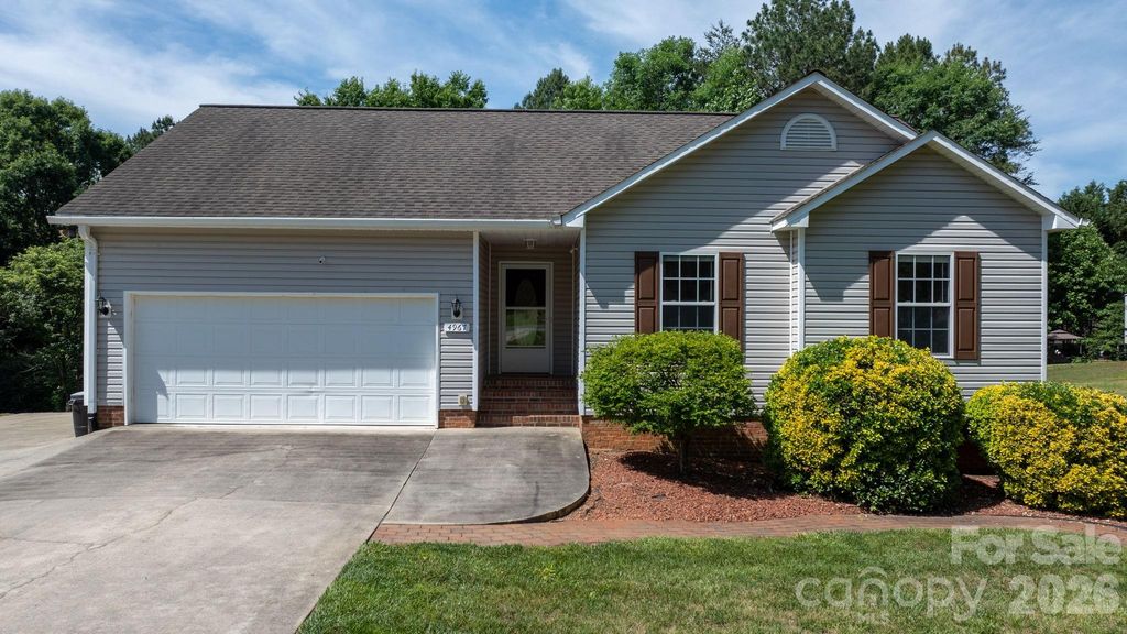 4967 Addison Lane, Hickory, NC 28601