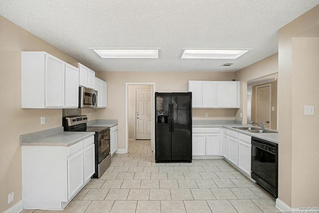 10423 Fork, San Antonio, TX 78245