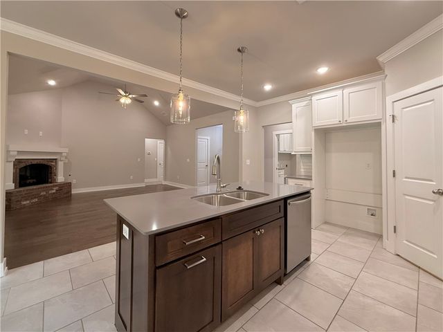2507 Buckside Street, Springdale, AR 72762