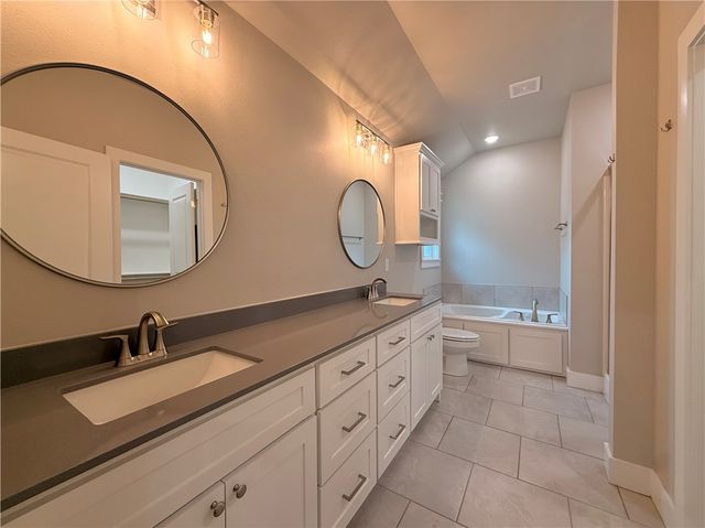 2507 Buckside Street, Springdale, AR 72762