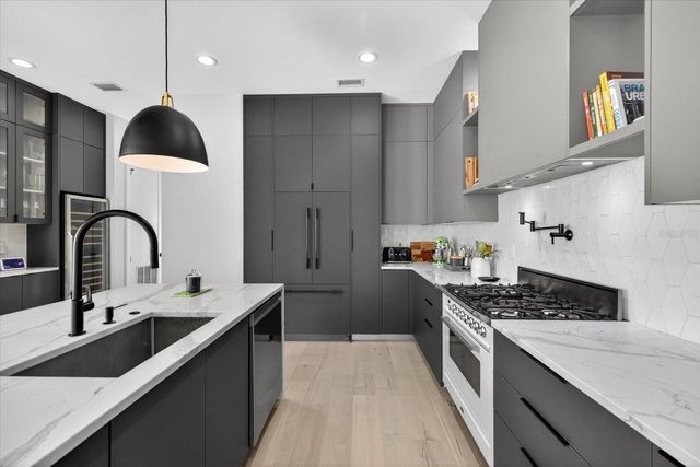 423 W AMELIA AVENUE 2, Tampa, FL 33602