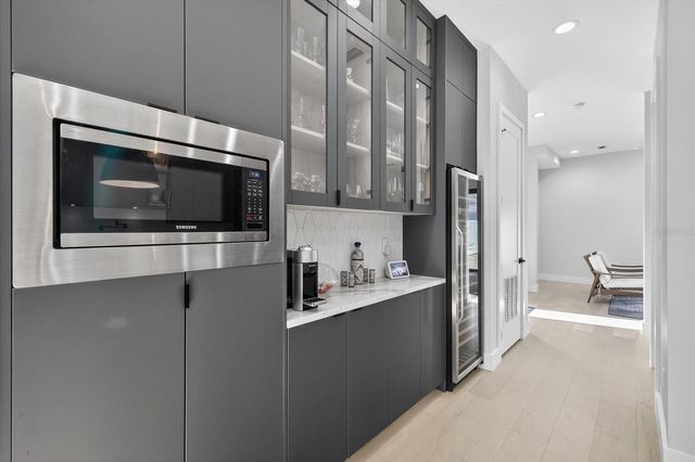 423 W AMELIA AVENUE 2, Tampa, FL 33602