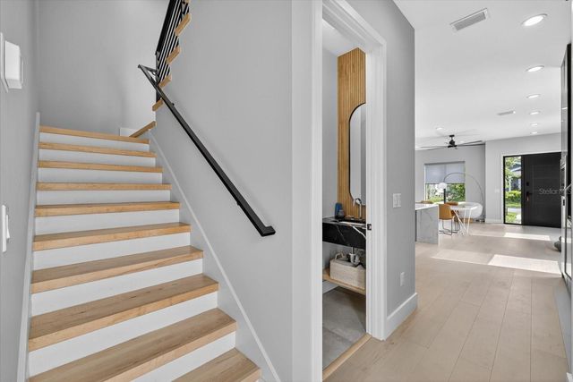 423 W AMELIA AVENUE 2, Tampa, FL 33602