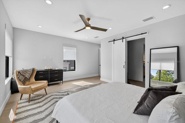 423 W AMELIA AVENUE 2, Tampa, FL 33602