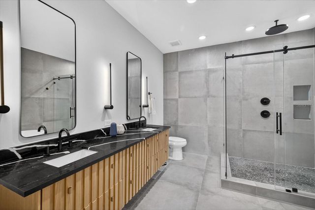 423 W AMELIA AVENUE 2, Tampa, FL 33602