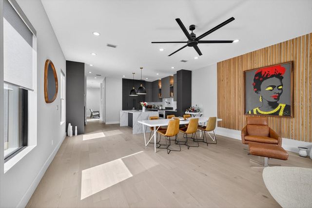 423 W AMELIA AVENUE 2, Tampa, FL 33602