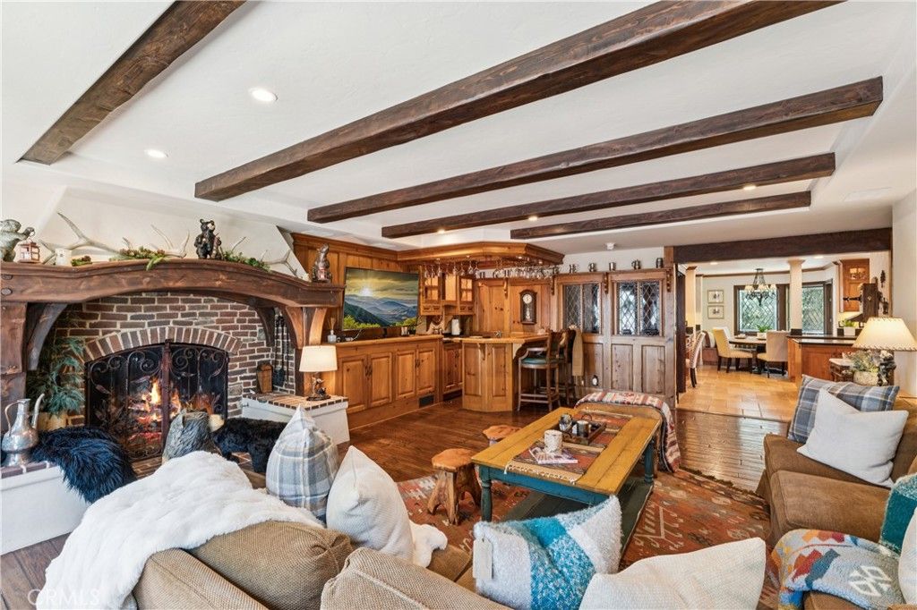 Image 11 of property listing at 29162 Bald Eagle Ridge, Lake Arrowhead, CA 92352