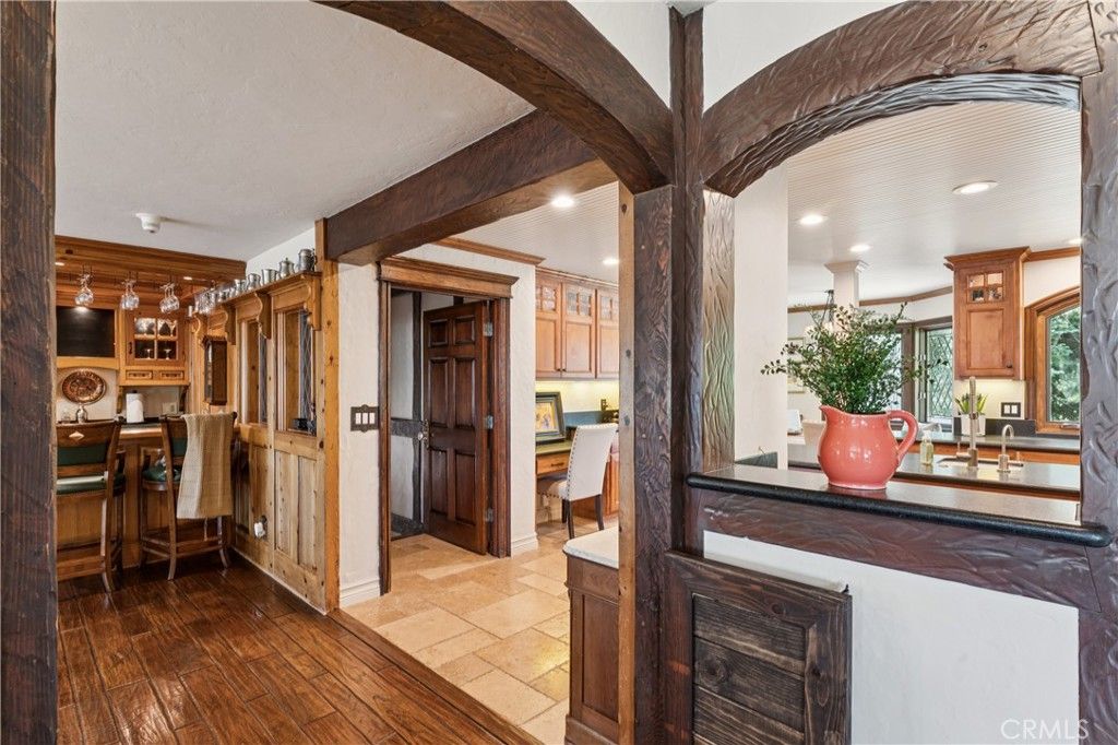 Image 14 of property listing at 29162 Bald Eagle Ridge, Lake Arrowhead, CA 92352