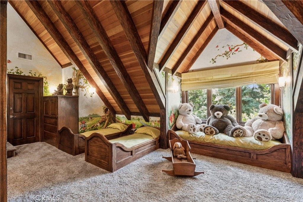 Image 19 of property listing at 29162 Bald Eagle Ridge, Lake Arrowhead, CA 92352