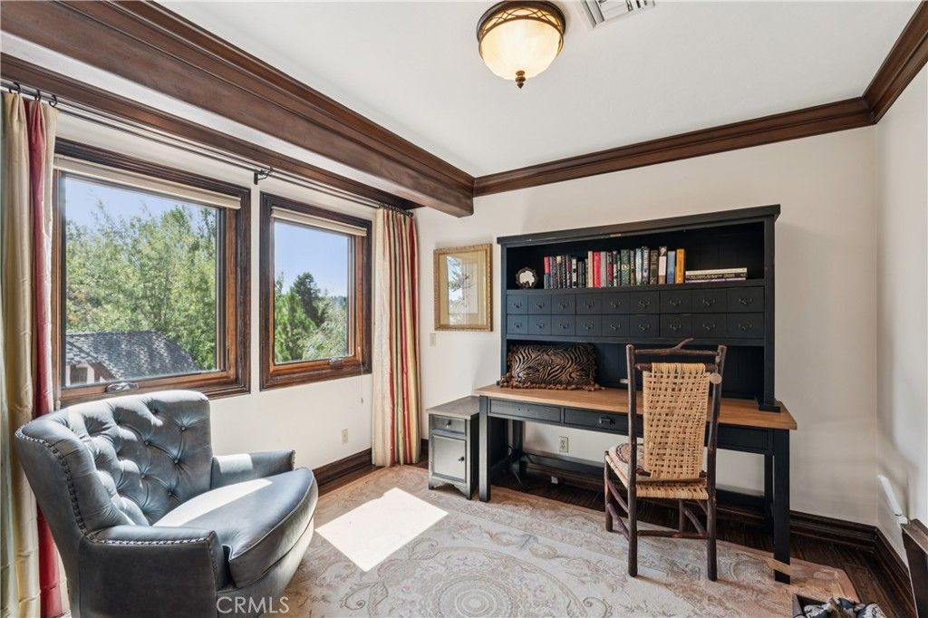 Image 22 of property listing at 29162 Bald Eagle Ridge, Lake Arrowhead, CA 92352