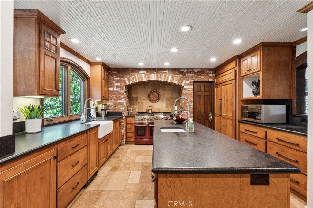 Image 27 of property listing at 29162 Bald Eagle Ridge, Lake Arrowhead, CA 92352