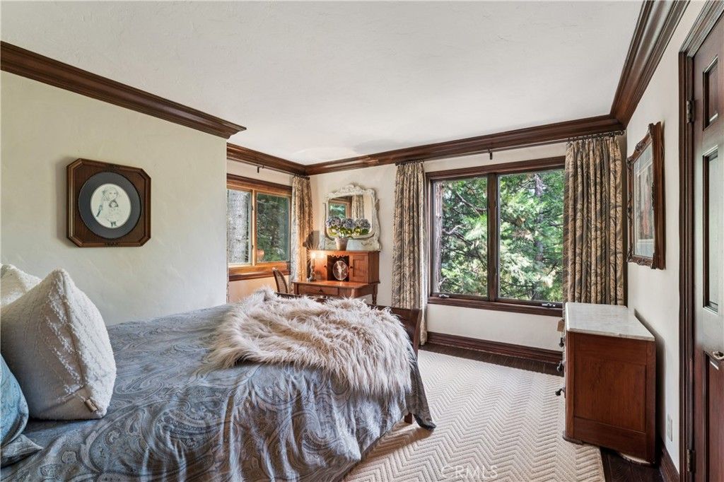 Image 33 of property listing at 29162 Bald Eagle Ridge, Lake Arrowhead, CA 92352