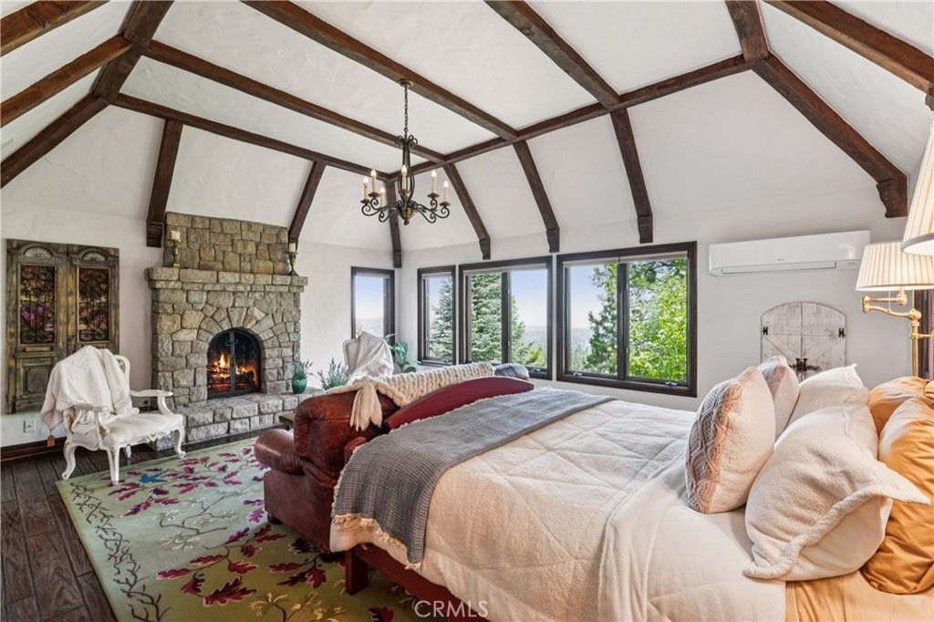 Image 37 of property listing at 29162 Bald Eagle Ridge, Lake Arrowhead, CA 92352