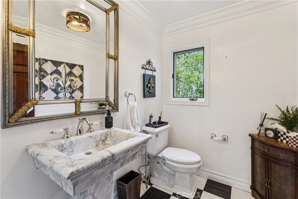 Image 38 of property listing at 29162 Bald Eagle Ridge, Lake Arrowhead, CA 92352